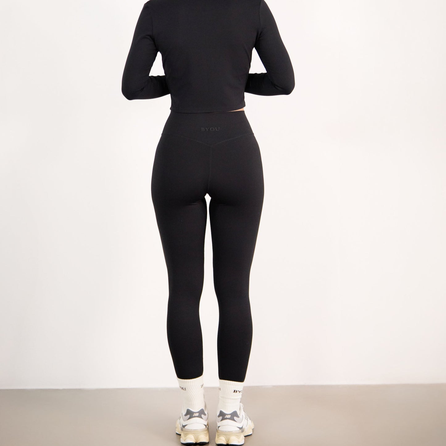 Essence Leggings - Black
